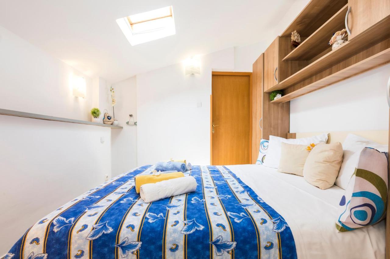 Apartmani I Soba Roberto I Mirjana วาลุน ภายนอก รูปภาพ