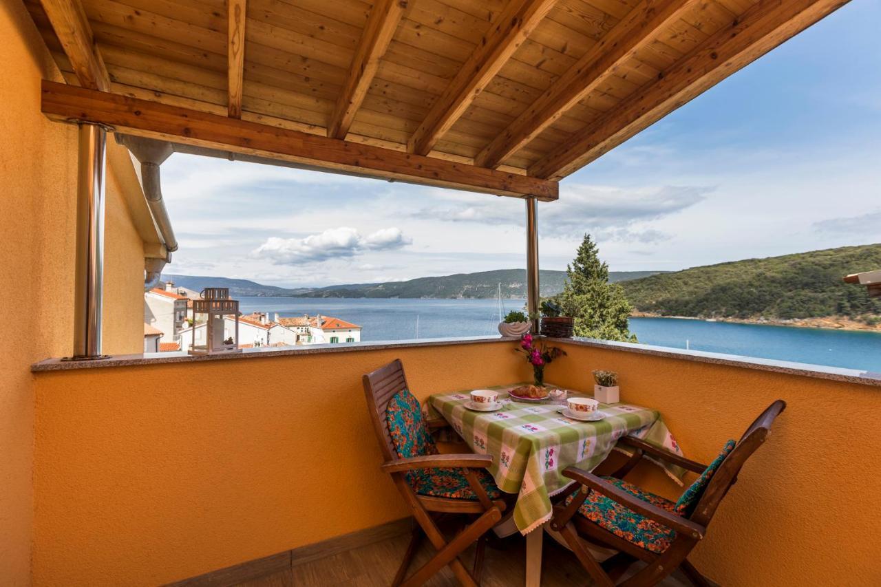 Apartmani I Soba Roberto I Mirjana วาลุน ภายนอก รูปภาพ