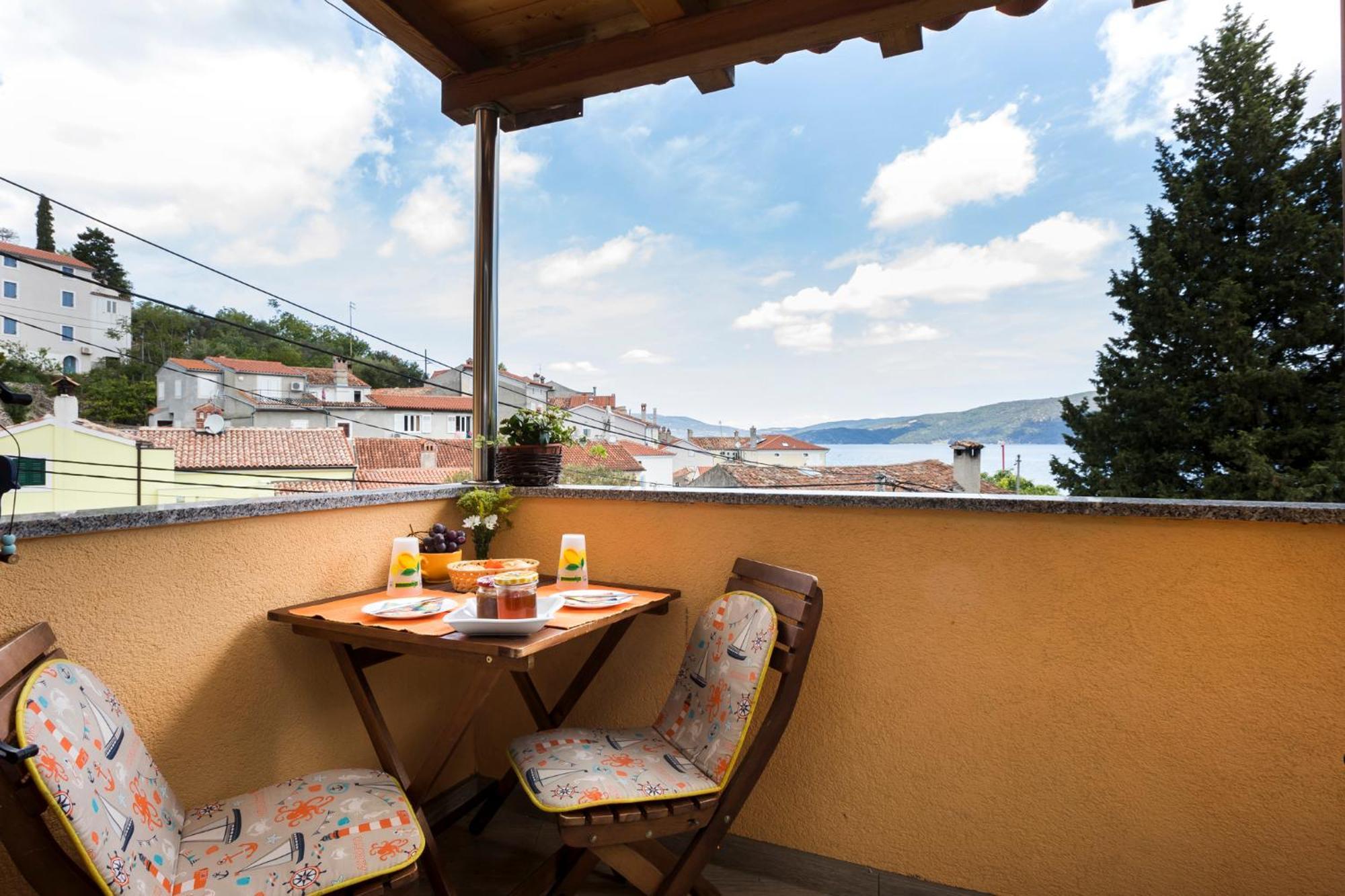 Apartmani I Soba Roberto I Mirjana วาลุน ภายนอก รูปภาพ
