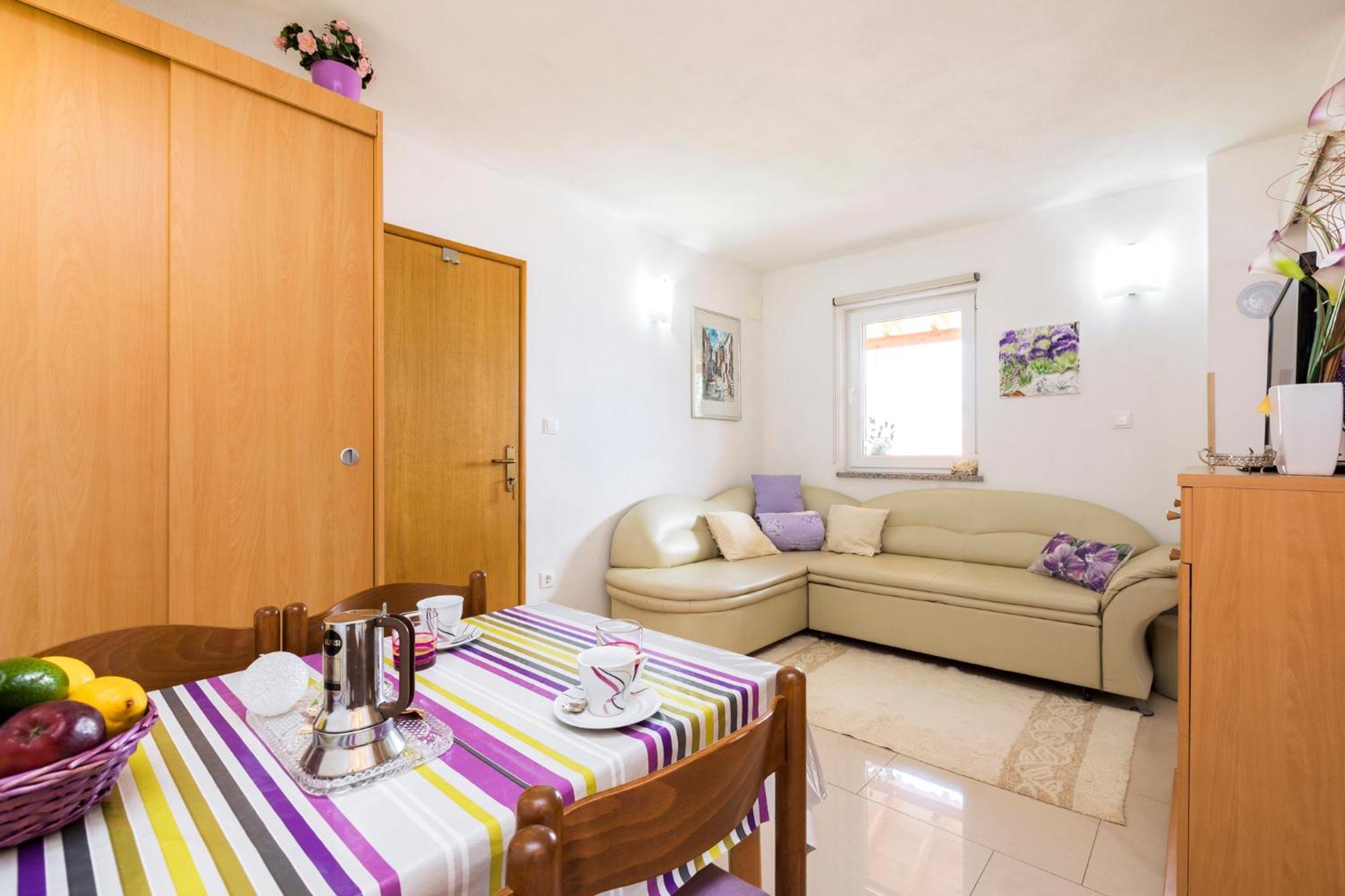 Apartmani I Soba Roberto I Mirjana วาลุน ภายนอก รูปภาพ