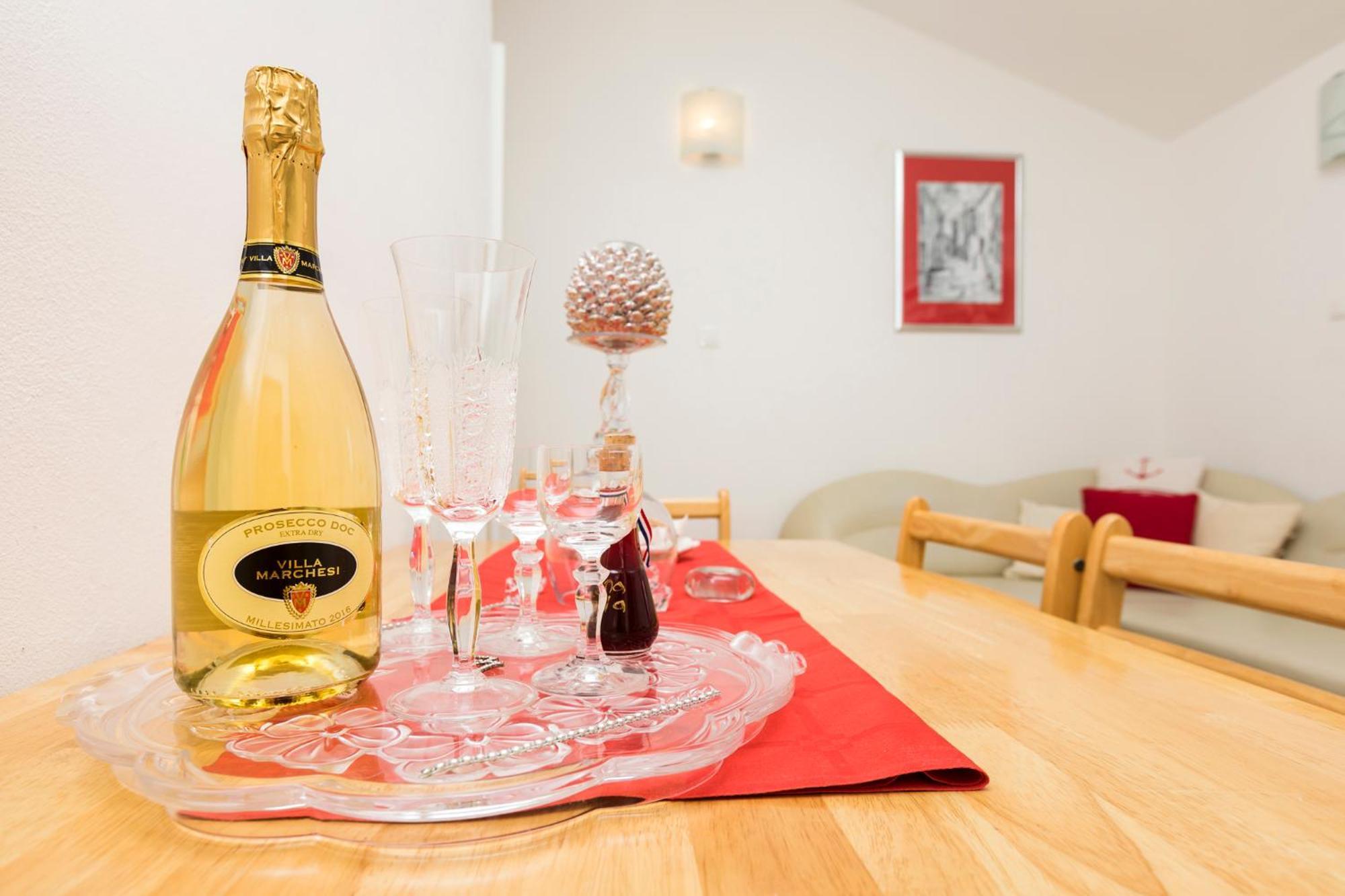 Apartmani I Soba Roberto I Mirjana วาลุน ภายนอก รูปภาพ